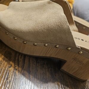 Actually NEW! Women's Tan Suede Casual Clogs- Lucky Brand